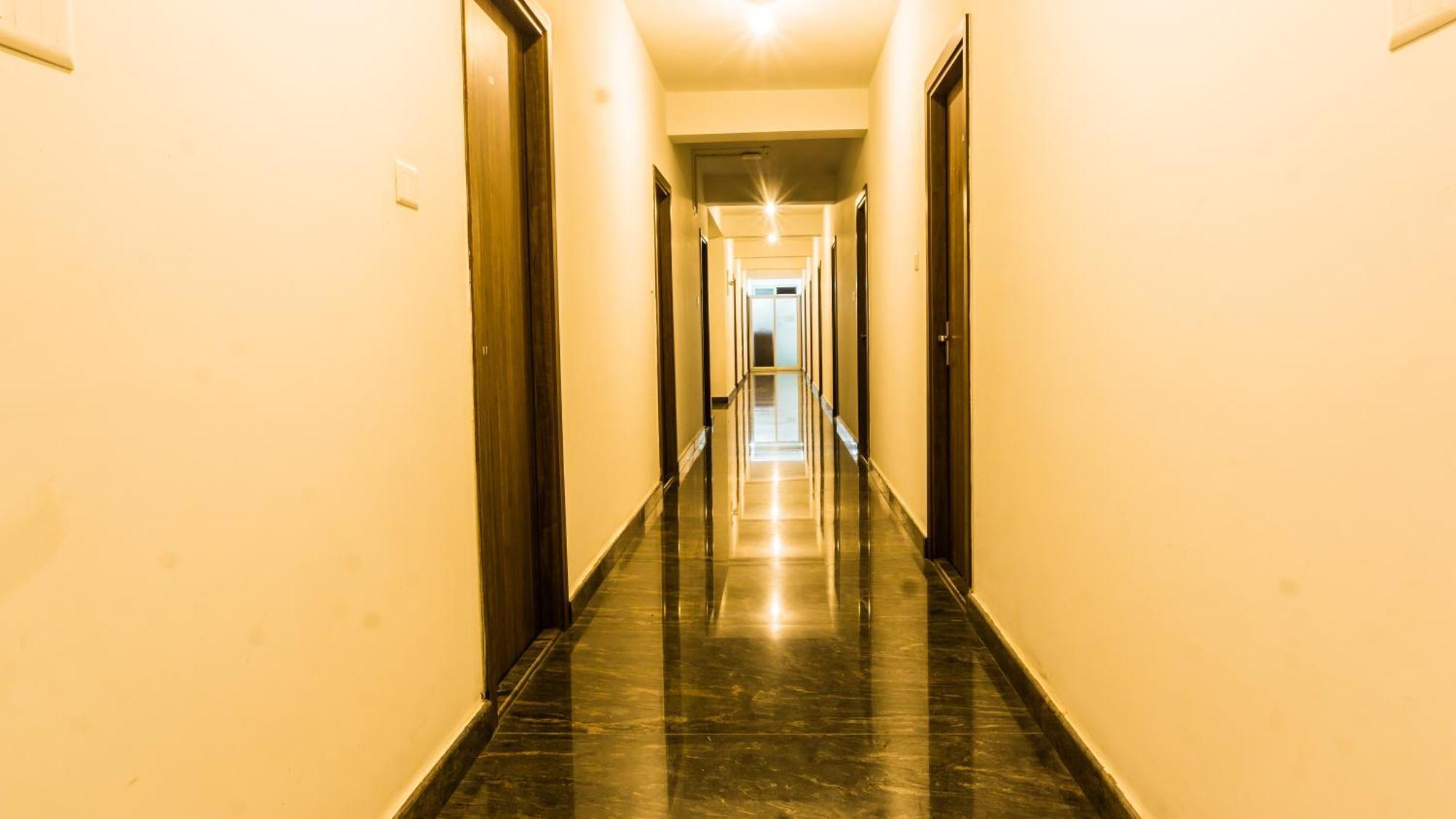 Local Colive Sarjapur Aparthotel Bangalore Luaran gambar